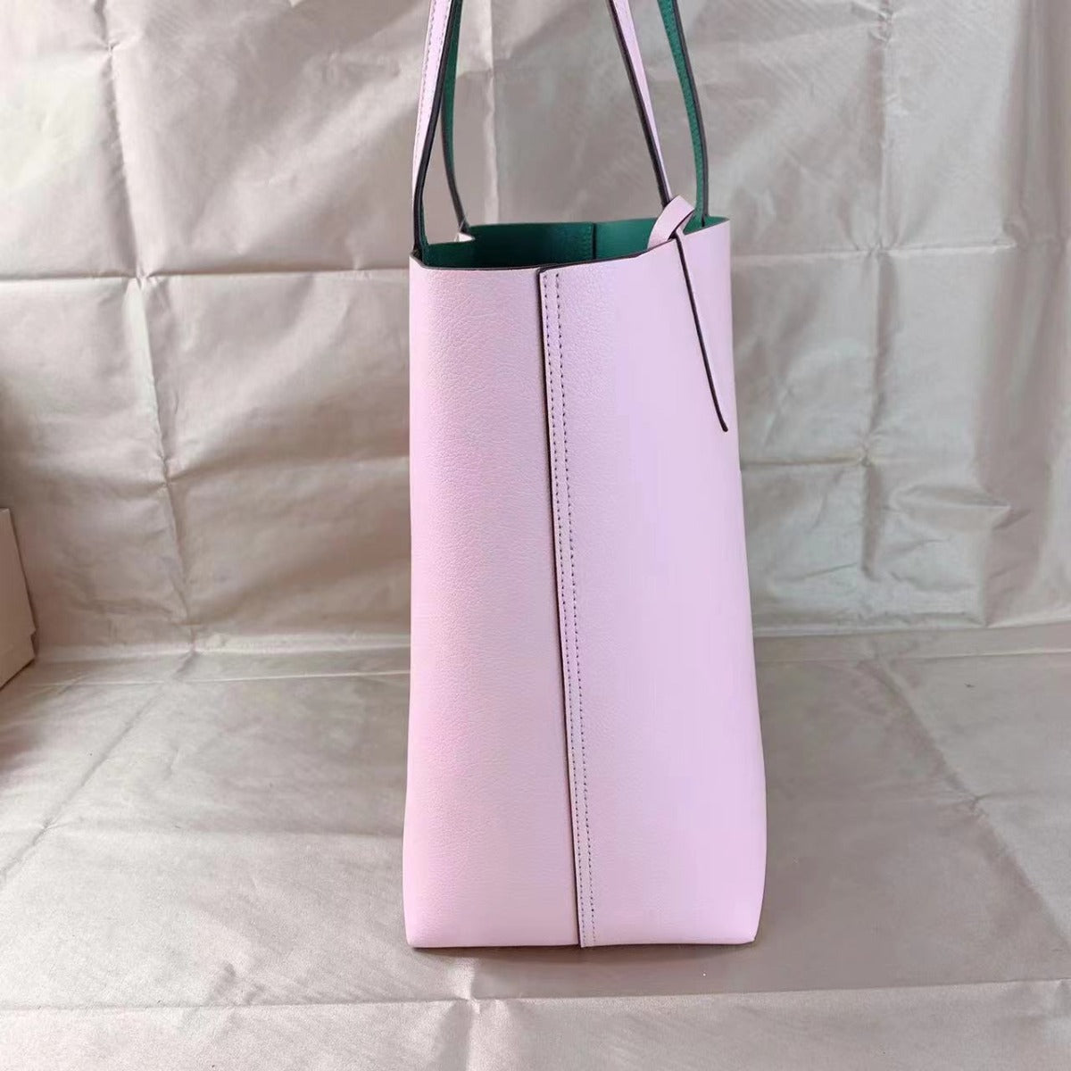 Kate Spade K7322 pineapple tote in pink multi Kate Spade K7322 pineapple tote in pink multi